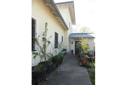 Haus zum Kaufen in Perach 469.000,00 € 167 m²