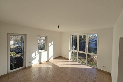 Großzügige Erdgeschosswohnung mit Balkon und Terrasse - Königswinter Oberpleis