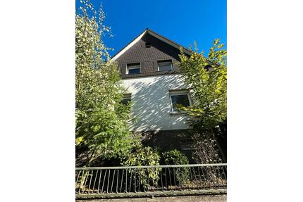 Haus in Gummersbach - 400.000,00&nbsp;EUR Kaufpreis, ca.&nbsp; 170,00&nbsp;m&sup2; in Gummersbach (PLZ: 51647) Hepel