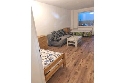 WG zimmer 400Euro fur Monteur - 400,00&nbsp;EUR Kaltmiete, ca.&nbsp; 70,00&nbsp;m&sup2; in Groß-Gerau (PLZ: 64521)