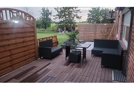 Moderne 3 Zi Whg. 95qm Terasse 35qm direkter Zugang zum Garten - Reinfeld (Holstein)
