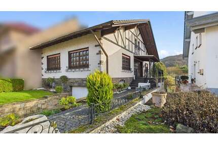 Haus zum Kaufen in Grafschaft 315.000,00 € 172 m²
