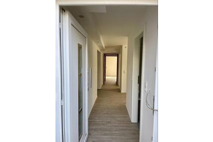 Neubau 2022: 100qm 3-Zi Wohnung mit eigenen Eingang & Terrasse - Rüsselsheim am Main