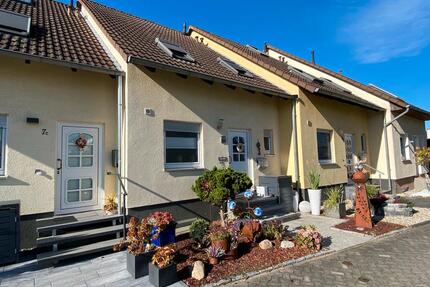 Gehobenes Reihenmittelhaus mit Garten und Garage am Elm - Königslutter am Elm