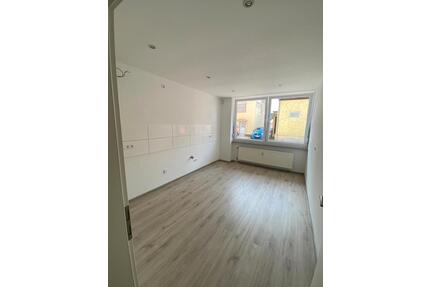IGB 2 Zimmer,Bad,Küche in zentraler Lage - Sankt Ingbert