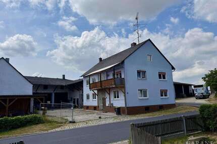 Haus zum Kaufen in Sugenheim 150.000,00 € 216 m²