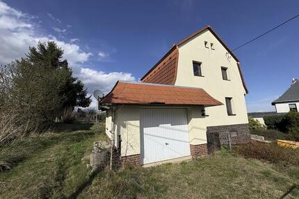 Rohdiamant mit Plan – Einfamilienhaus auf großem Grundstück mit g - Hohenstein-Ernstthal