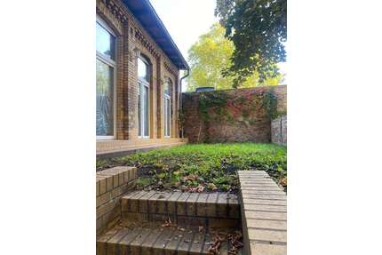 Wohnung zum Mieten in Halle 1.776,00 € 197.26 m²