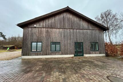 Bürofläche in Ratzeburg - 420,00&nbsp;EUR Kaltmiete, ca.&nbsp; 8,00&nbsp;m&sup2; in Ratzeburg (PLZ: 23909)