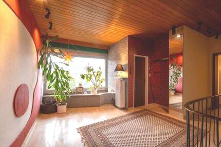 Haus zum Kaufen in Bad Soden Altenhain 990.000,00 € 254 m²