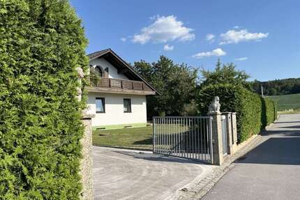 Haus zum Kaufen in Eichendorf 549.500,00 € 186 m²