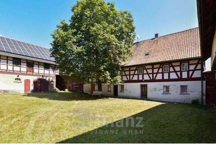 Haus zum Kaufen in Langenbernsdorf 195.000,00 € 217.2 m²
