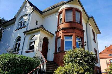 Haus zum Kaufen in Pirmasens 655.000,00 € 323 m²