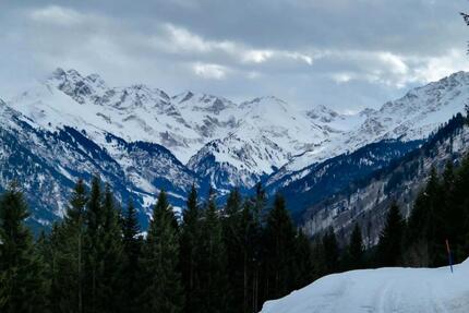 Zuverlässige Mieterin - 1.100,00&nbsp;EUR Kaltmiete, ca.&nbsp; 80,00&nbsp;m&sup2; in Speyer (PLZ: 67346)