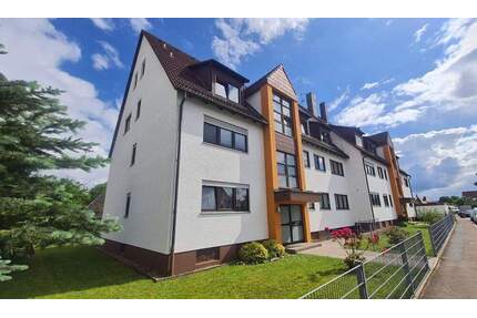 Solide, gepflegte 3 Zimmer Dachgeschoss-Wohnung mit Garten-Nutzung - 91126 REDNITZHEMBACH