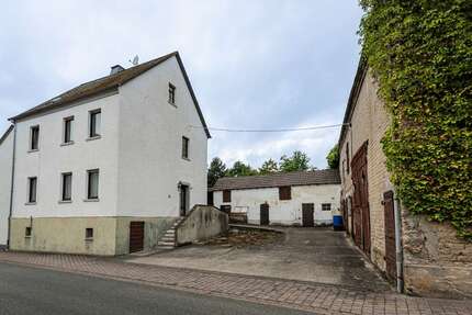 Haus zum Kaufen in Prath 89.000,00 € 105 m²