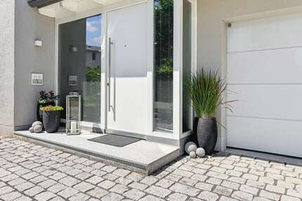 Haus zum Kaufen in AichachOberwittelsbach 1.069.000,00 € 220 m² - Aichach/Oberwittelsbach