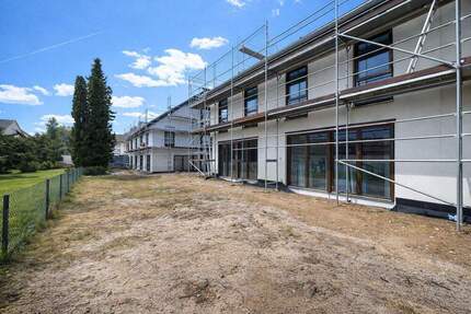 Neubau-Reihenhaus kurz vor Innenausbau - Bodenbeläge noch wählbar! - Flörsheim / Weilbach