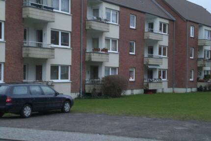 Wohnen - 01. OG - links - Twedter Berg 5 - Flensburg Mürwik