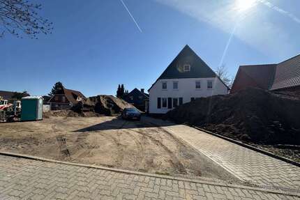 Haus zum Kaufen in Laatzen 629.000,00 € 250 m²