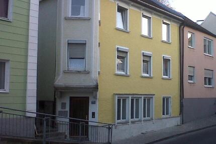 Vermiete 3 Zimmer Wohnung - 800,00&nbsp;EUR Kaltmiete, ca.&nbsp; 65,00&nbsp;m&sup2; in Landau an der Isar (PLZ: 94405)