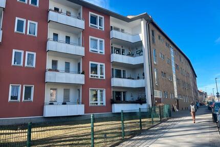 Bezugsfreie 1 Z. Wohnung hell, zentral, Balkon, saniert Spandau - Berlin