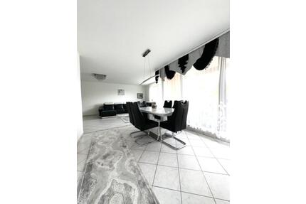 4 Zimmer Wohnung in Nordenstadt mit EBK, Balkon und TG - Wiesbaden Mainz-Amöneburg