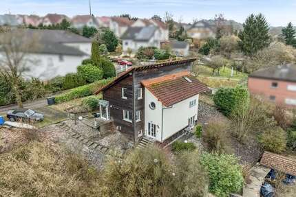 Haus zum Kaufen in Lollar 419.000,00 € 150 m²