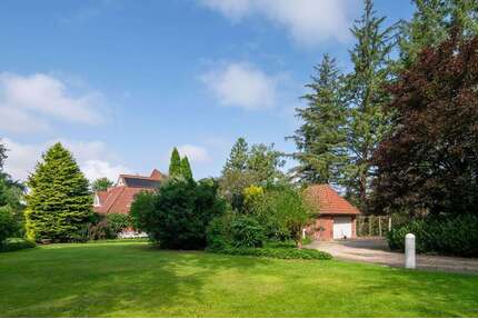 Haus zum Kaufen in Husum 1.150.000,00 € 239 m²
