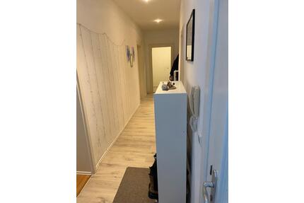 01.05 Schöne 3 Zimmer Wohnung in zentraler Lage WG geeignet - Flensburg Falkenberg