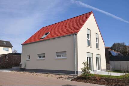 Haus zum Kaufen in Eschau 498.000,00 € 118.41 m²