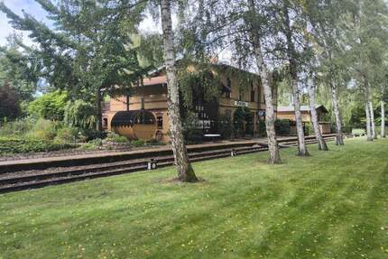 Stilvoll und Ruhig Leben im Bahnhof Poley - Sallgast Henriette