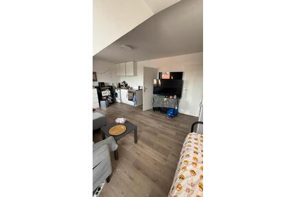 Mietwohnung auf der Frankenstraße 20. Warmmiete 500€ ( Möbel 800€ - Düsseldorf Derendorf