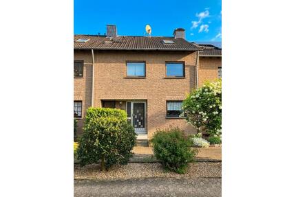 Reihenhaus von privat mit viel Platz in familienfreundlicher Lage - Krefeld Fischeln
