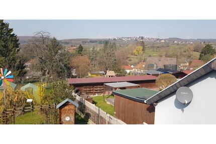 Helle, gepflegte 2 Zi., 88 m², großem Balkon + schöner Fernsicht - Bexbach