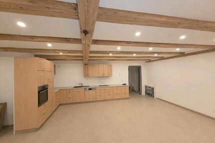 Neu gebaute teilmöblierte Wohnung zu vermieten - Mainburg