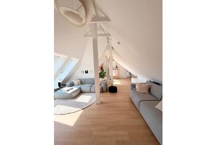 Stilvolle Altbau-Maisonette mit Dachterasse in Hannover Kleefeld