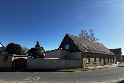 Haus zum Kaufen in Teuchern OT Plotha 159.900,00 € 250 m²