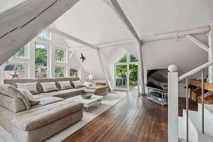 Haus zum Kaufen in Uetze 1.090.000,00 € 414 m²