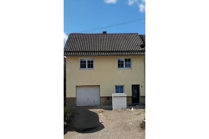 Haushälfte in Nonnweiler zu vermieten