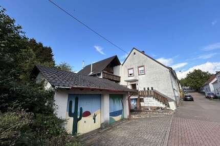 Haus zum Kaufen in Mandelbachtal Ommersheim 219.000,00 € 317 m² - Mandelbachtal / Ommersheim