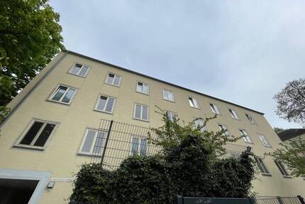 Hofer Str. **** Balkon, Wanne und Laminat **** - Chemnitz Sonnenberg