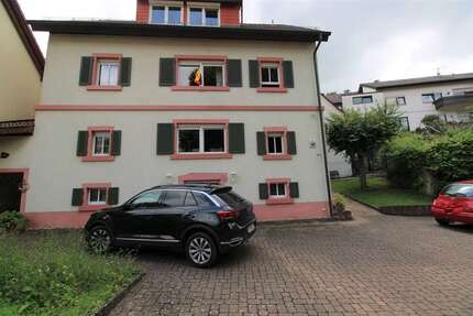 Haus zum Kaufen in Kämpfelbach 586.000,00 € 200 m²
