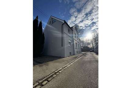 Haus zum Kaufen in Augsburg 990.000,00 € 247.22 m²