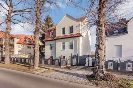 Haus zum Kaufen in Schönefeld 850.000,00 € 240 m²