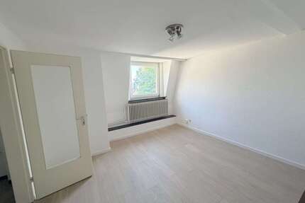 Wohnung zum Mieten in Frankfurt am Main 440,00 € 22.7 m²