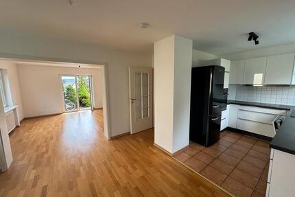 2.5 Zimmerwohnung Radolfzell - 1.100,00&nbsp;EUR Kaltmiete, ca.&nbsp; 77,00&nbsp;m&sup2; in Reichenau (PLZ: 78479)