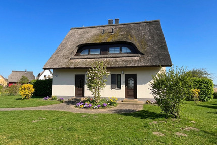 Ferienhaushälfte mit traditionellem Charakter und direktem Seeblick - Neuenkirchen Vieregge