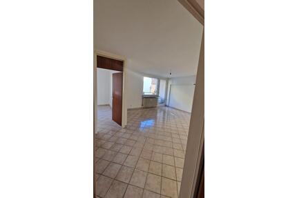 * Top Renovierte 3-Zimmer-Wohnung mit Balkon im Herzen von Zirndorf! *