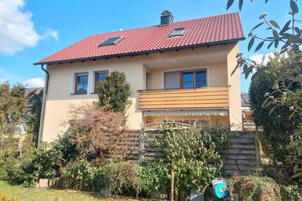 Großes Haus in ROTH mit Doppelgarage und großem Garten; PRIVAT